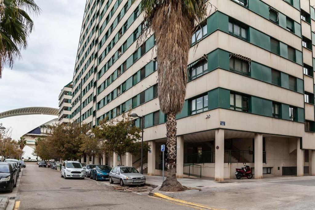 Valencia Las Artes Y Ciencias + Garaje + Netflix Eksteriør billede